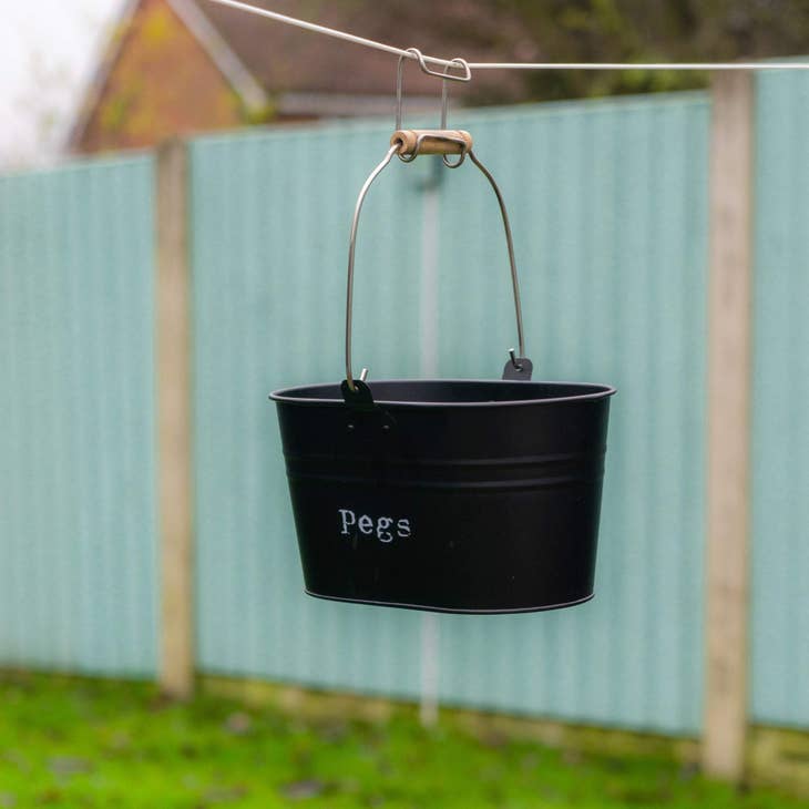 Peg Bucket